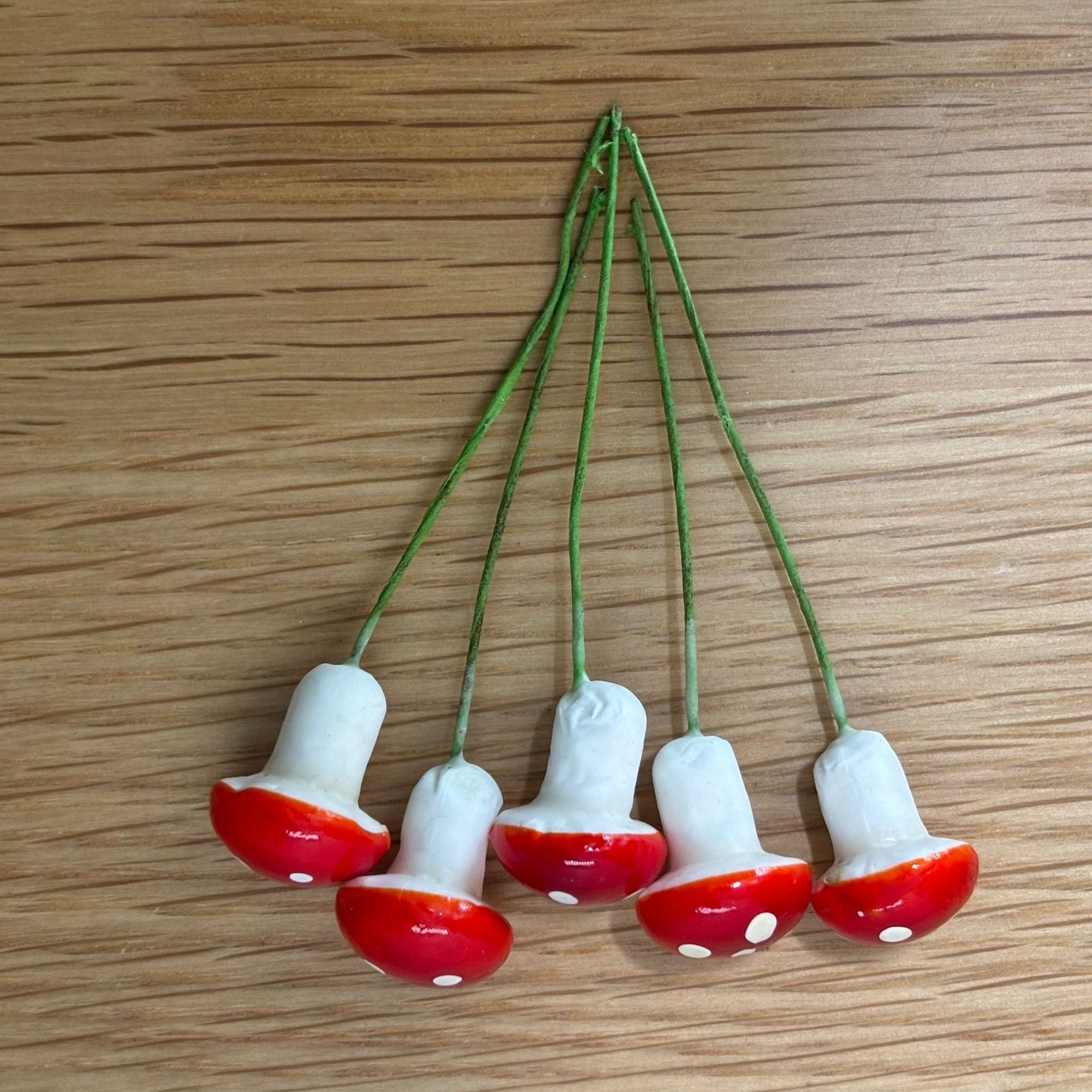 Mini Plastic Mushroom Invertebrate Enclosure Decoration